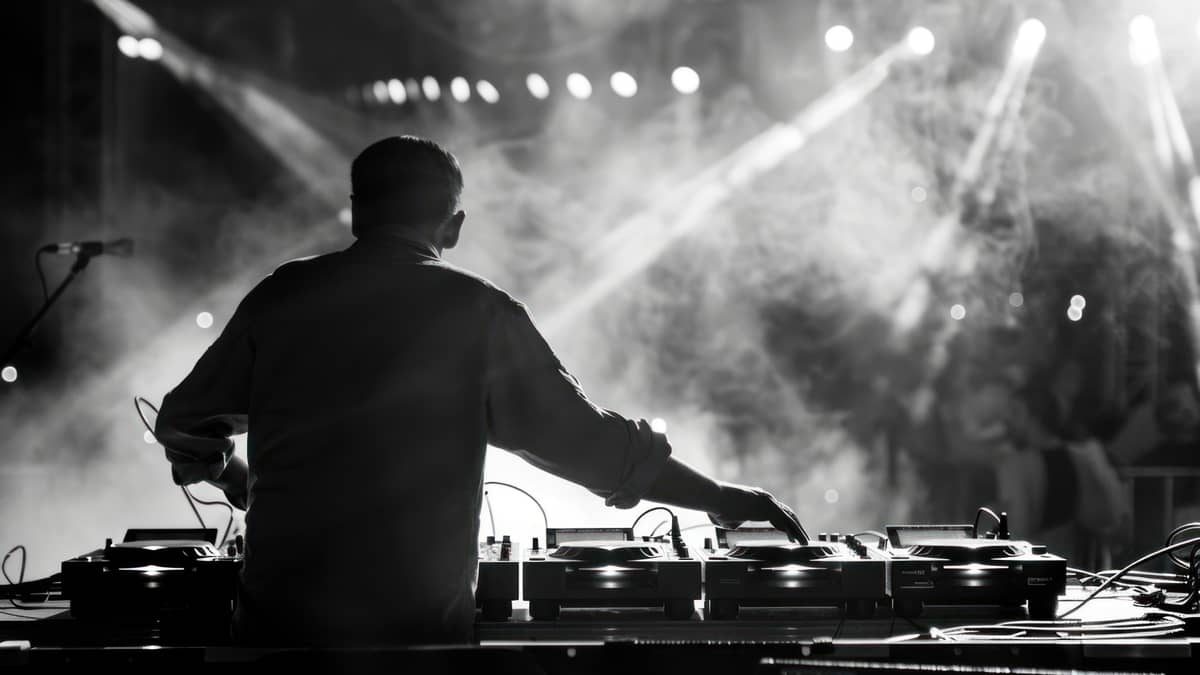 DJ LEGENDS