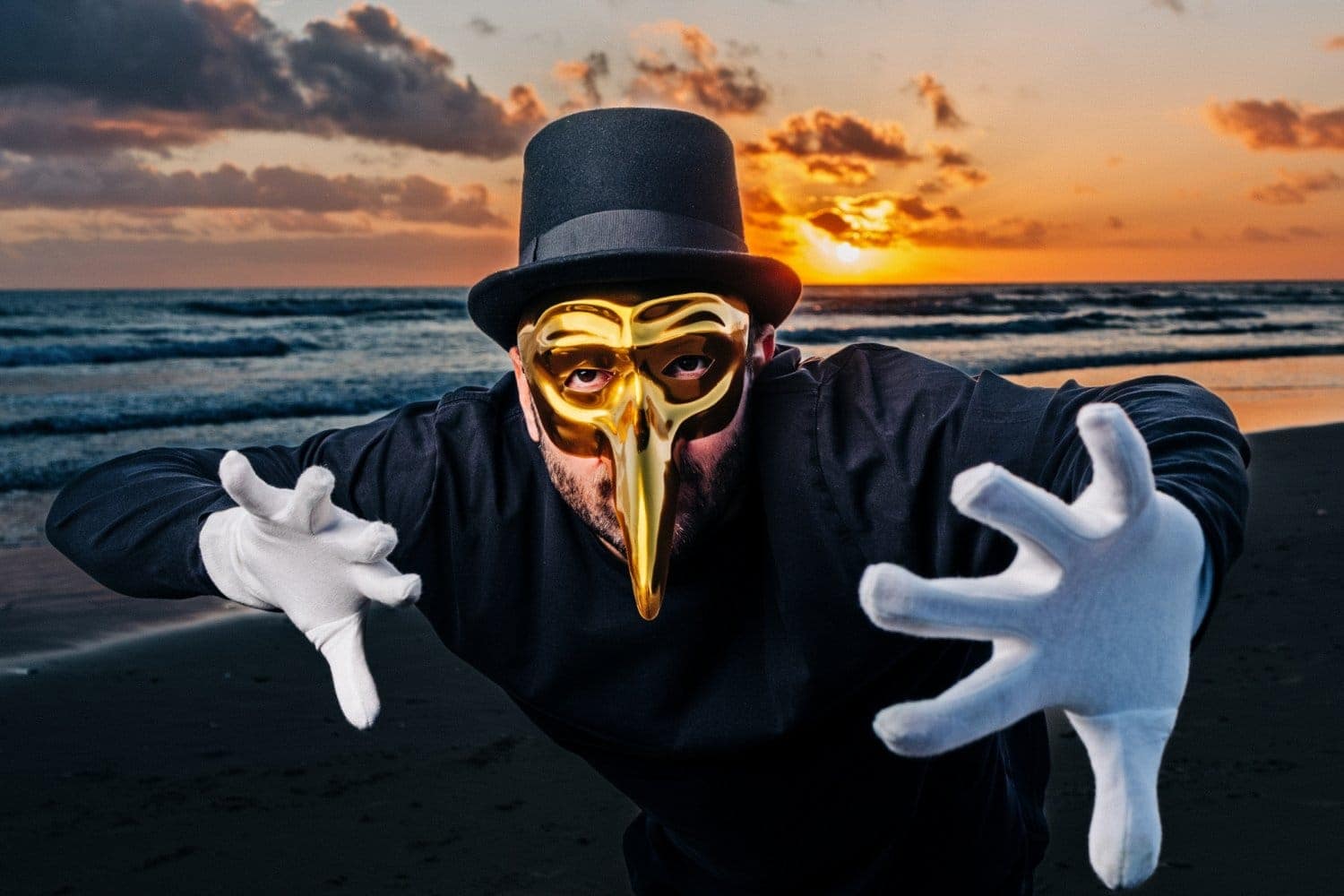Claptone: El misterio dorado