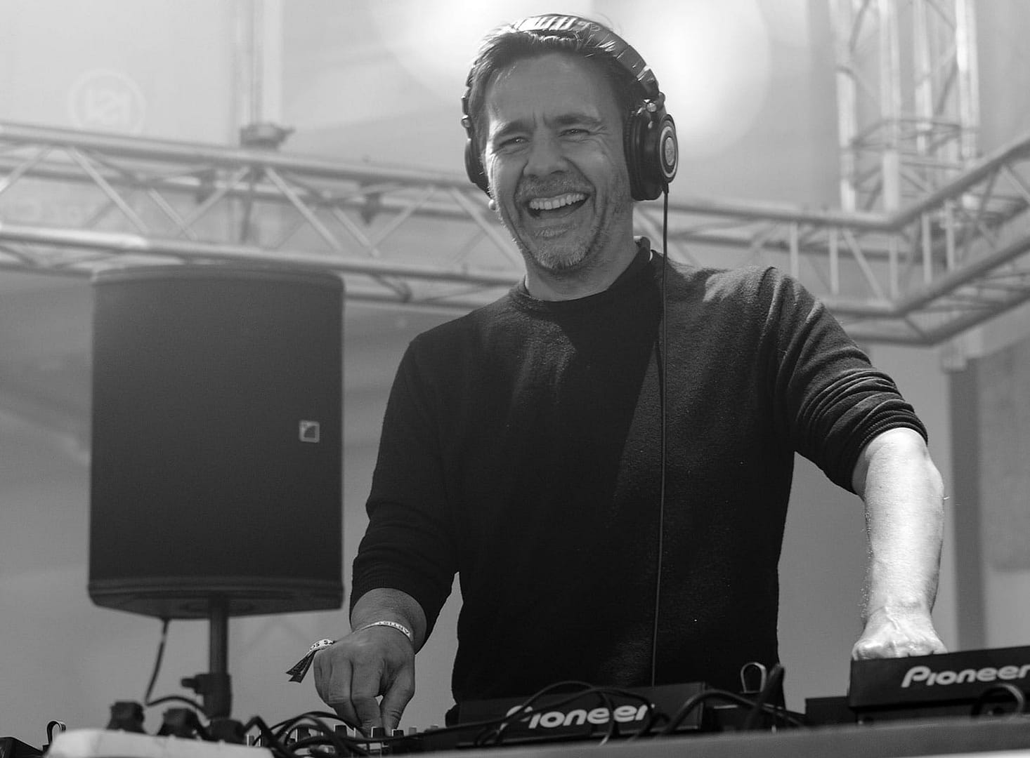 Laurent Garnier: Más Allá de los Sonidos